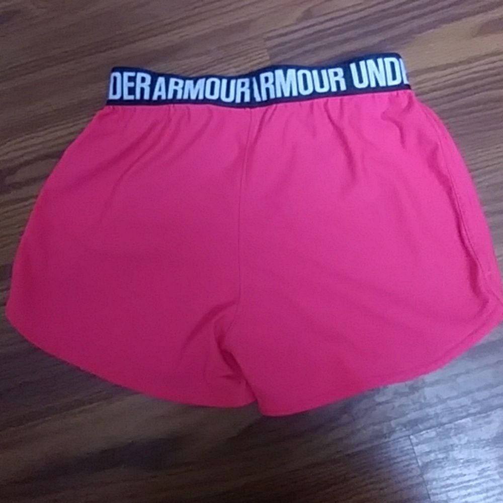 FINAL SALE UnderArmour Heat Gear Athletic Shorts - Picture 3 of 3